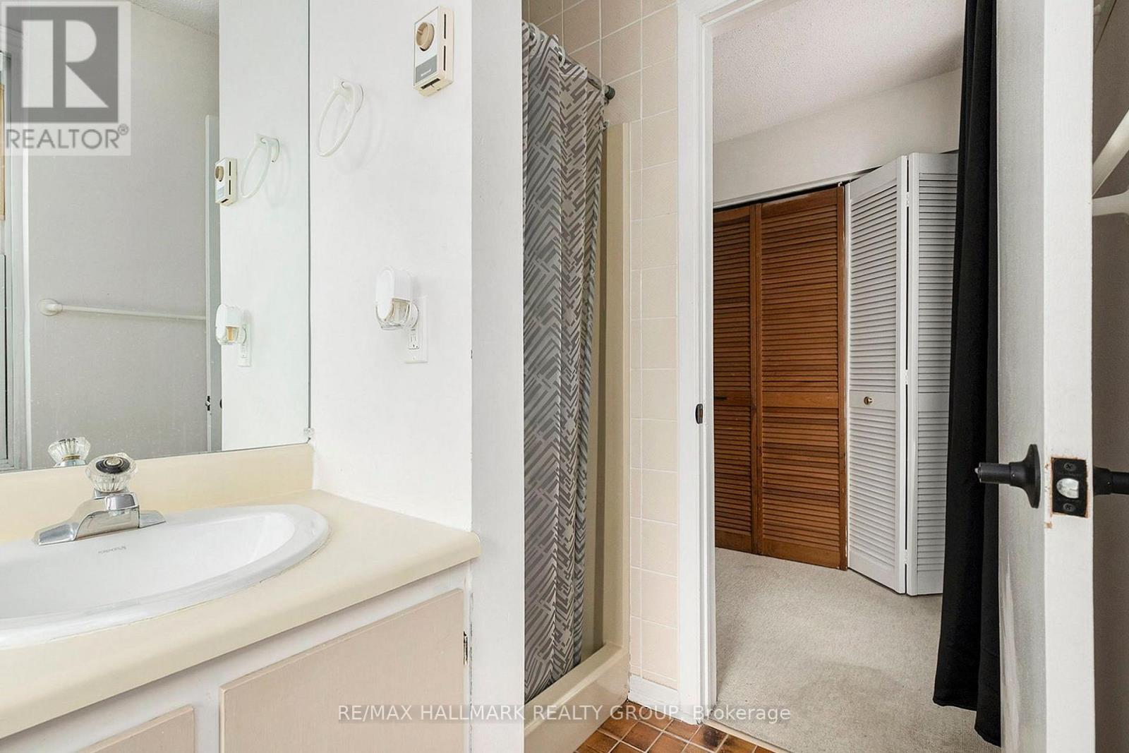 Photo 18 of 3 244 Charlotte Street, Ottawa ON
