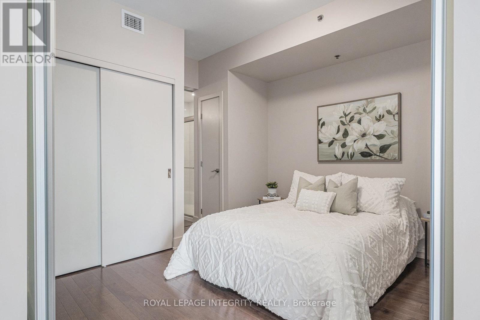 Photo 18 of 304 98 Richmond Road, Ottawa ON