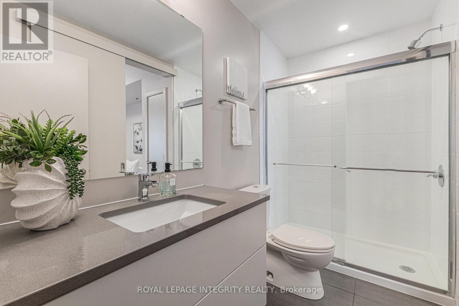 Photo 20 of 304 98 Richmond Road, Ottawa ON