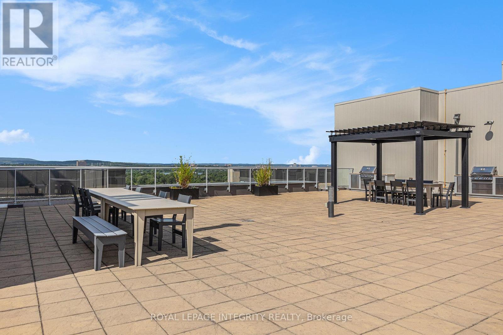 Photo 25 of 304 98 Richmond Road, Ottawa ON