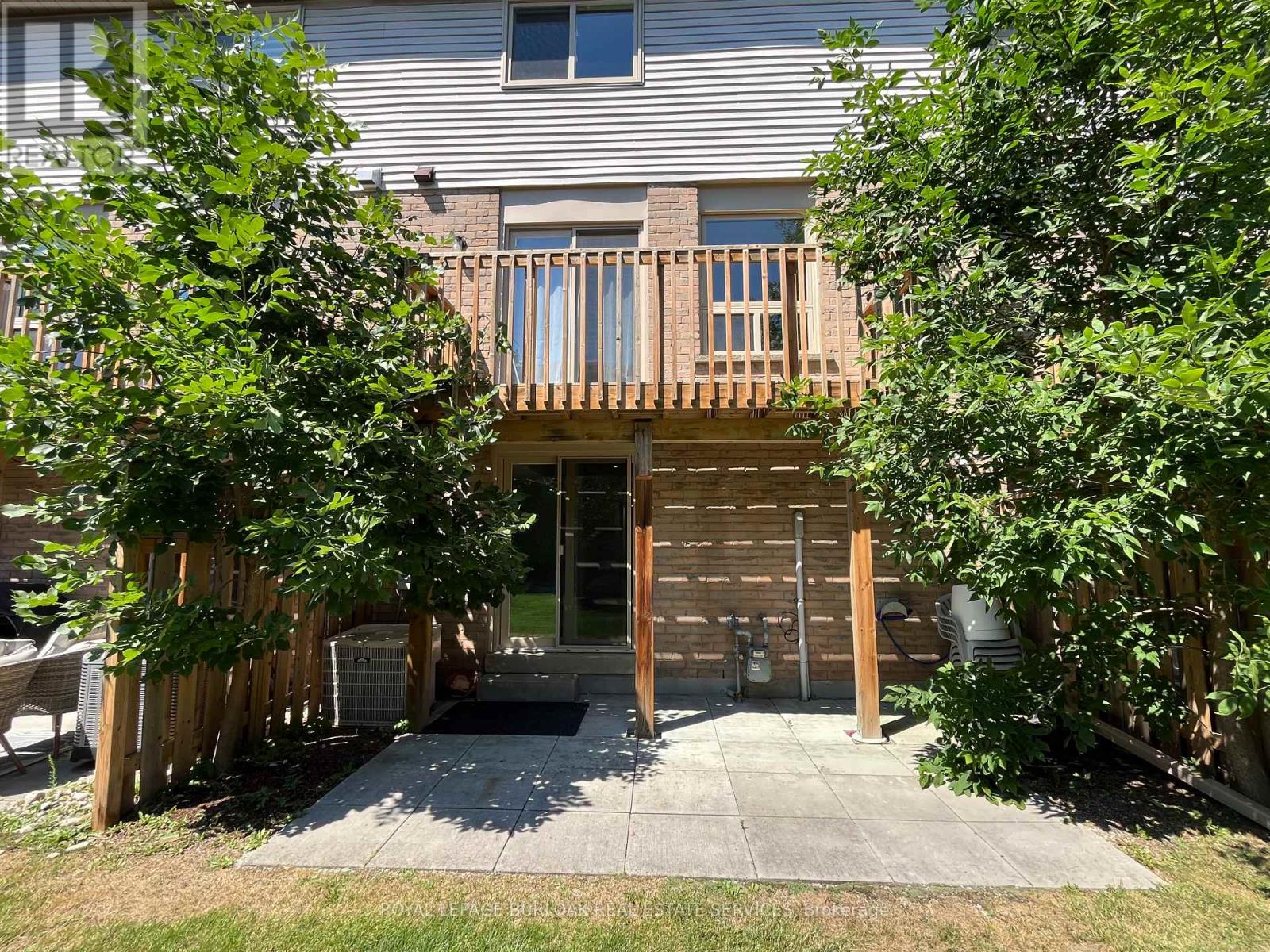 Photo 22 of 68 2272 Mowat Avenue, Oakville ON