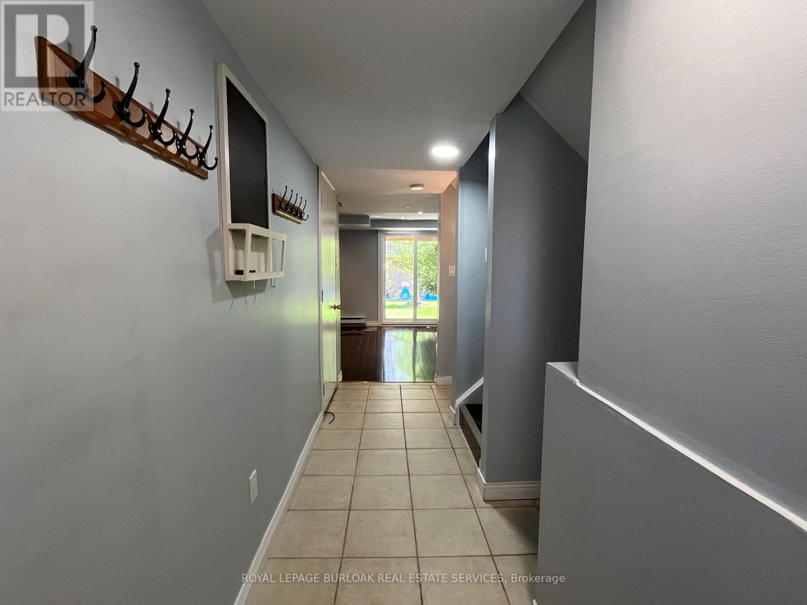 Photo 14 of 68 2272 Mowat Avenue, Oakville ON