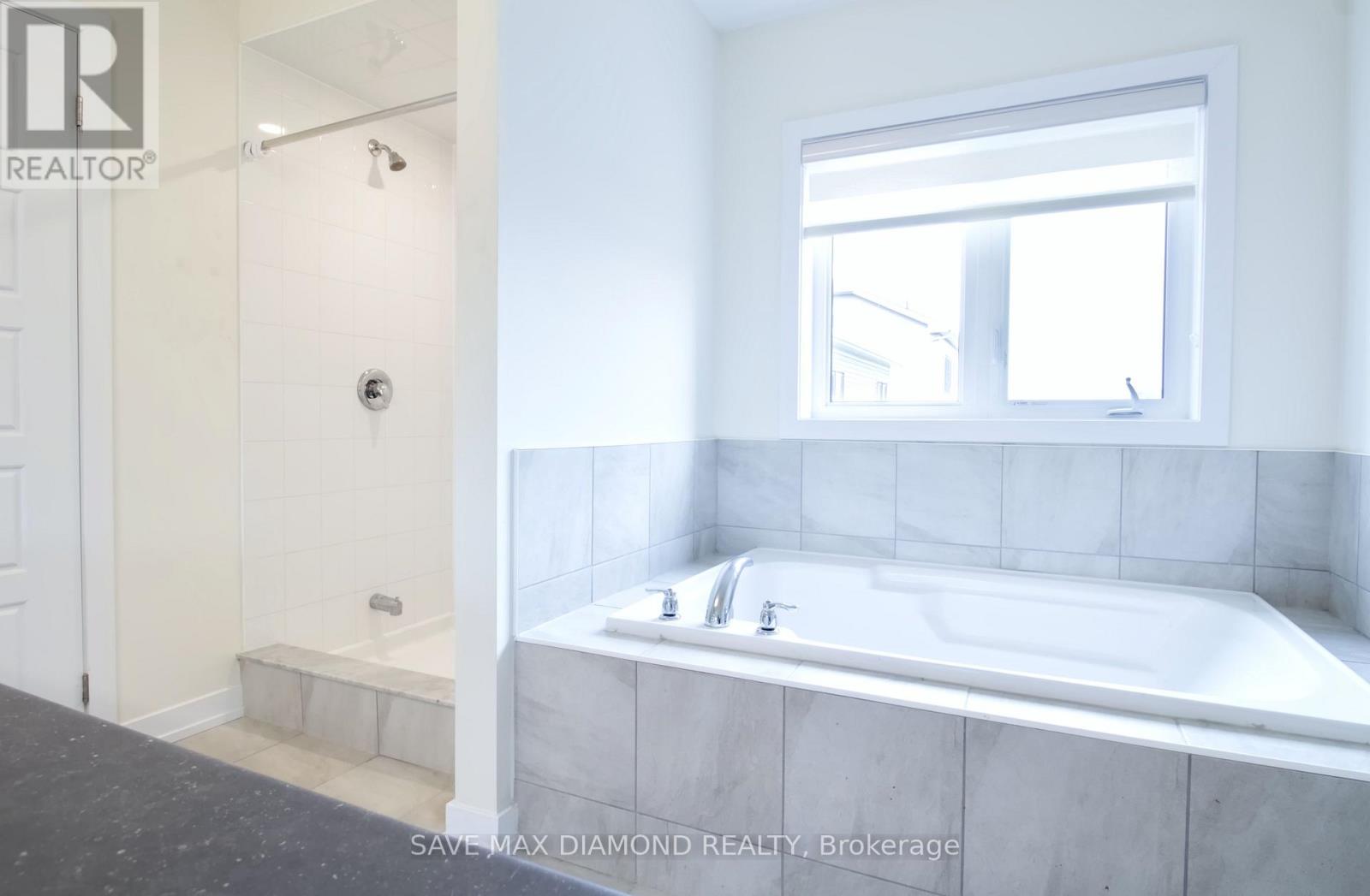 Photo 21 of 92 Monteith Drive, Brantford ON