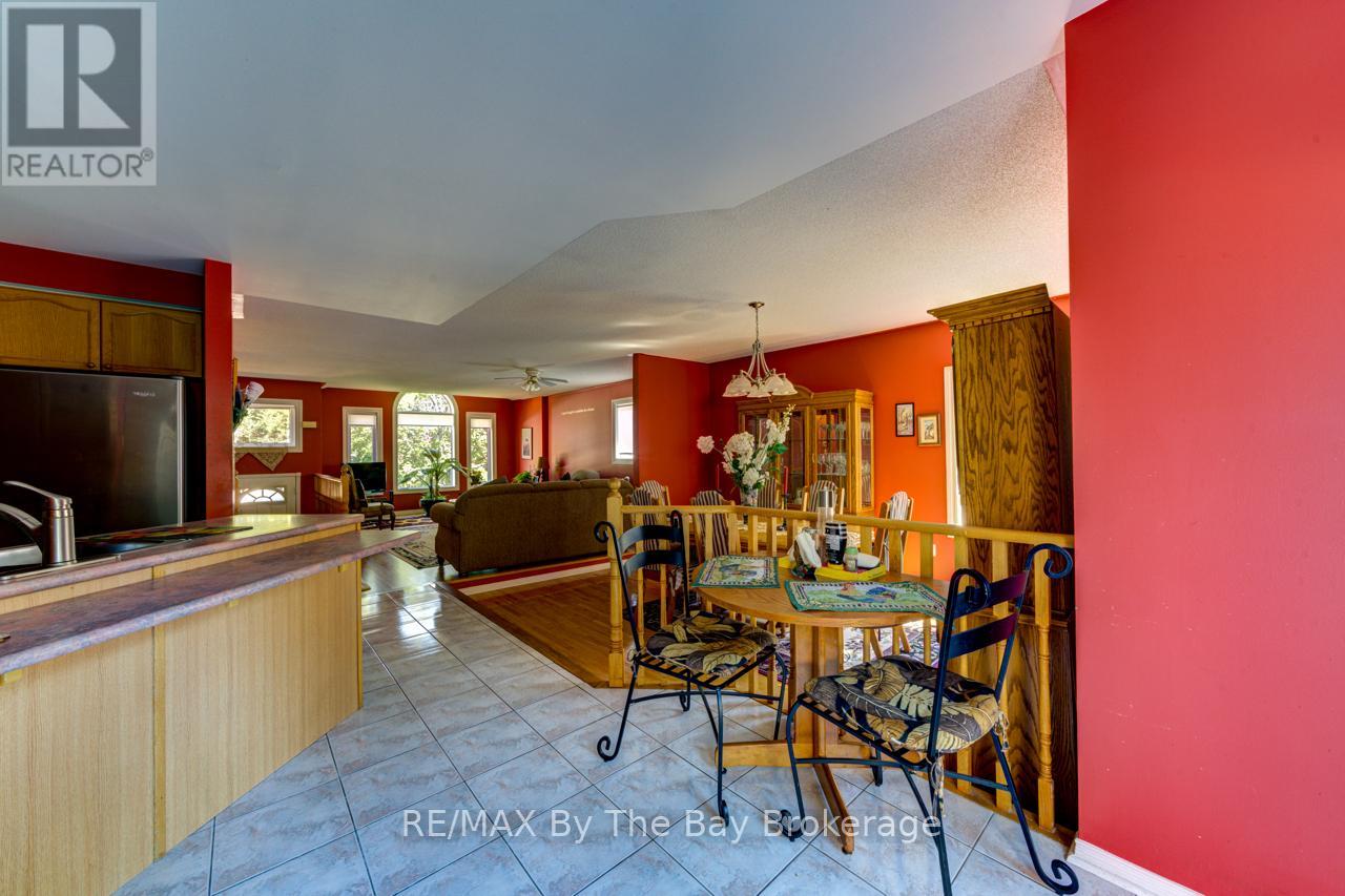 Photo 14 of 26 Timberland Crescent, Wasaga Beach ON