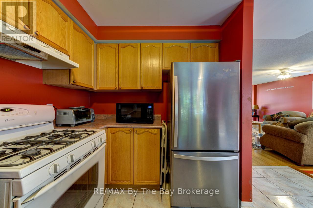 Photo 18 of 26 Timberland Crescent, Wasaga Beach ON