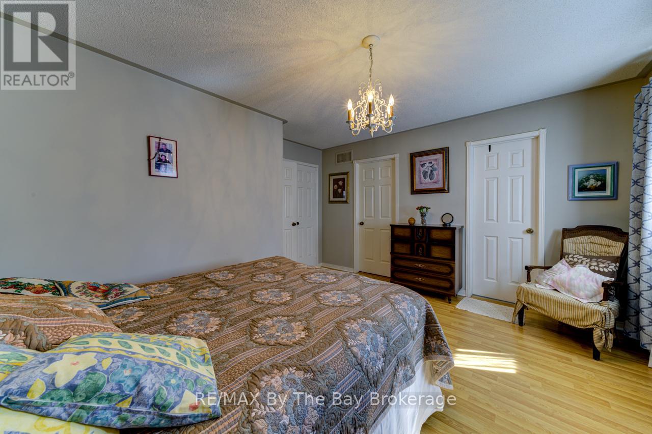 Photo 25 of 26 Timberland Crescent, Wasaga Beach ON