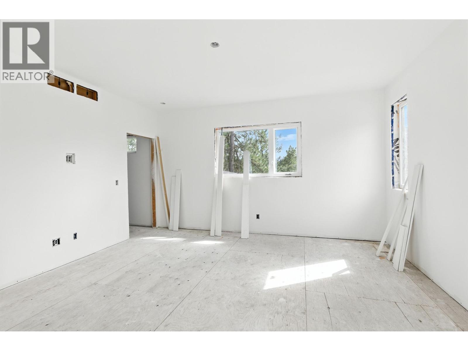 2208 Surrey Road, West Kelowna