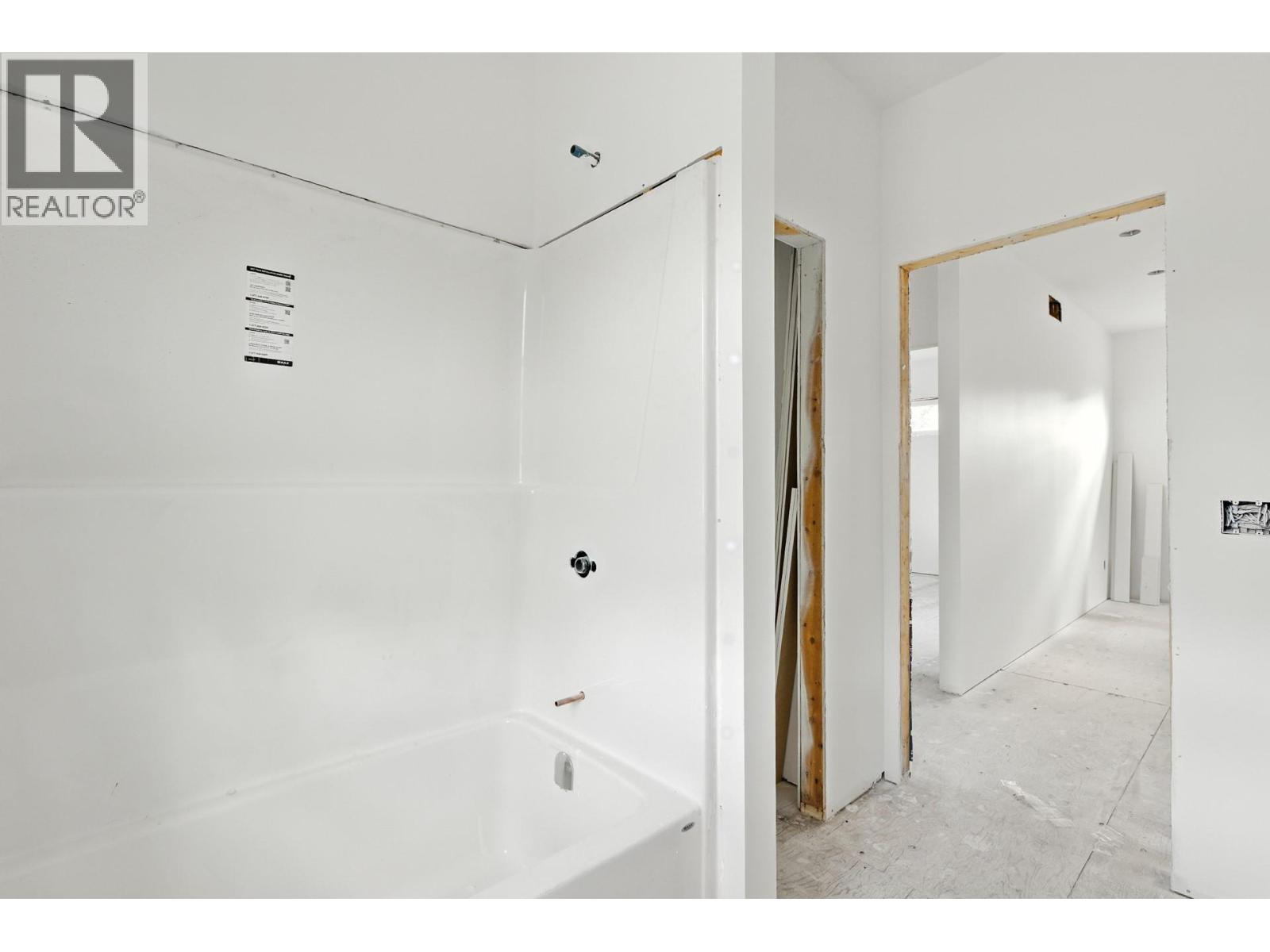  2208 Surrey Road, West Kelowna