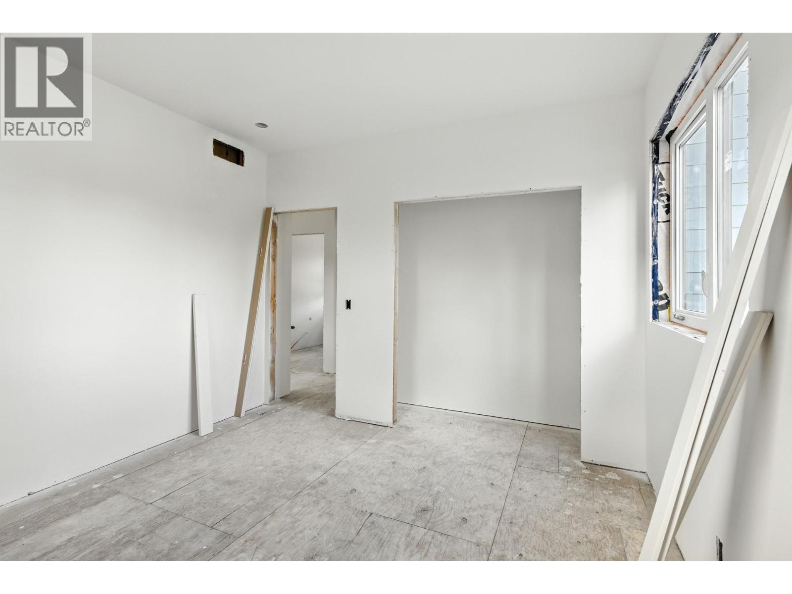  2208 Surrey Road, West Kelowna