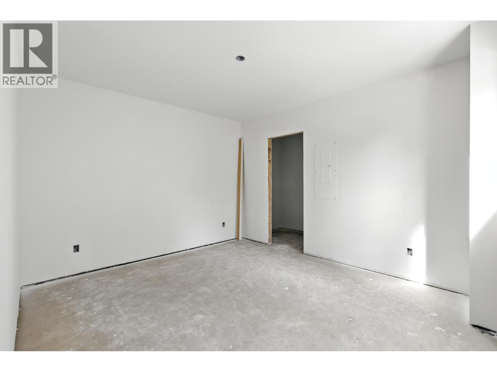  2208 Surrey Road, West Kelowna