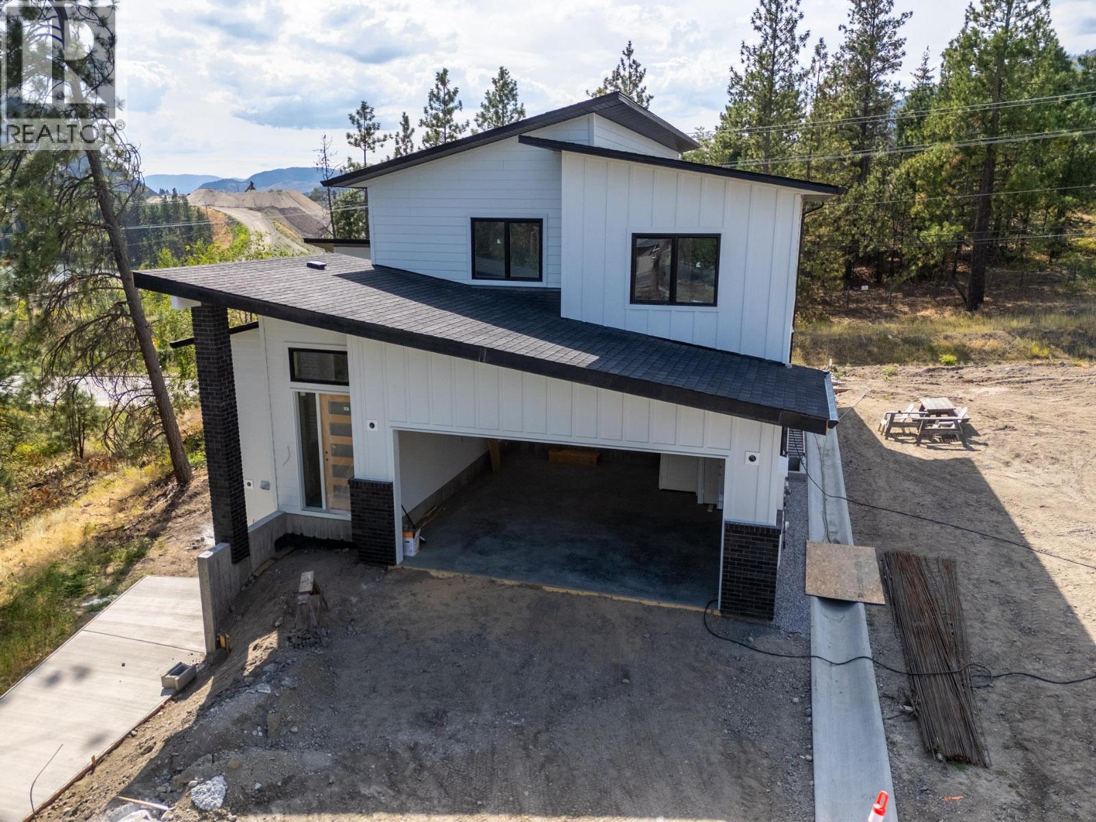  2208 Surrey Road, West Kelowna