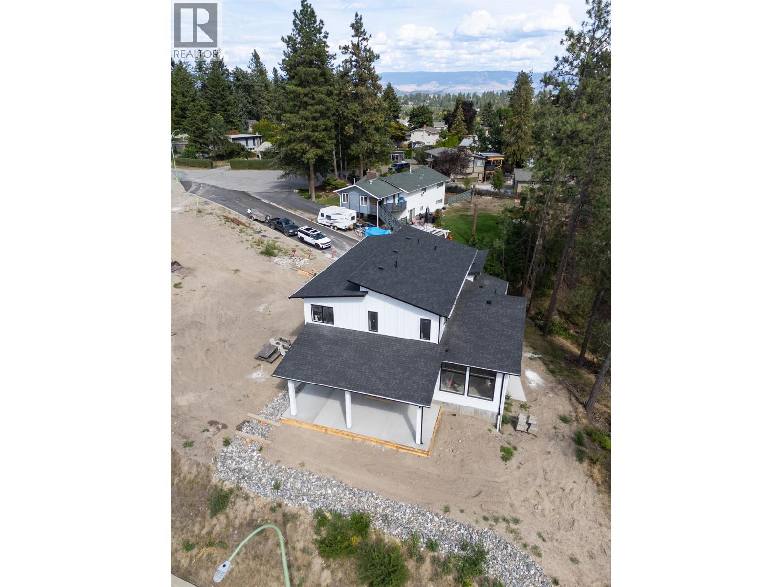  2208 Surrey Road, West Kelowna
