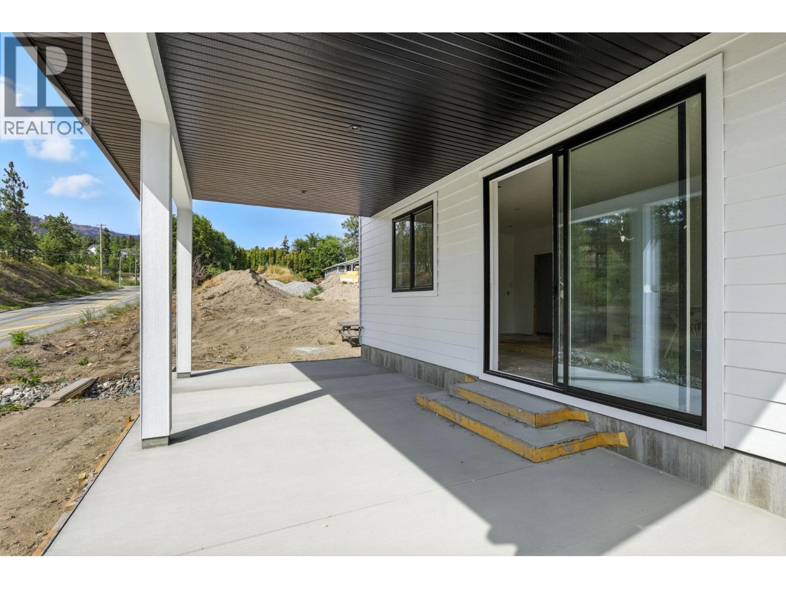  2208 Surrey Road, West Kelowna