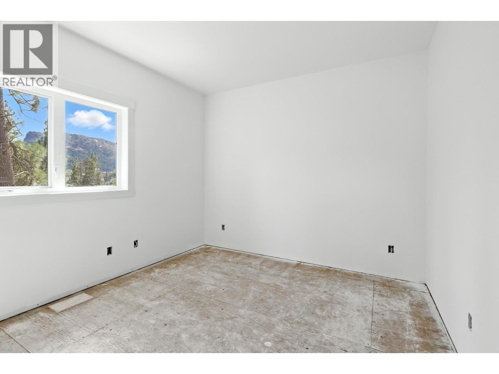  2208 Surrey Road, West Kelowna