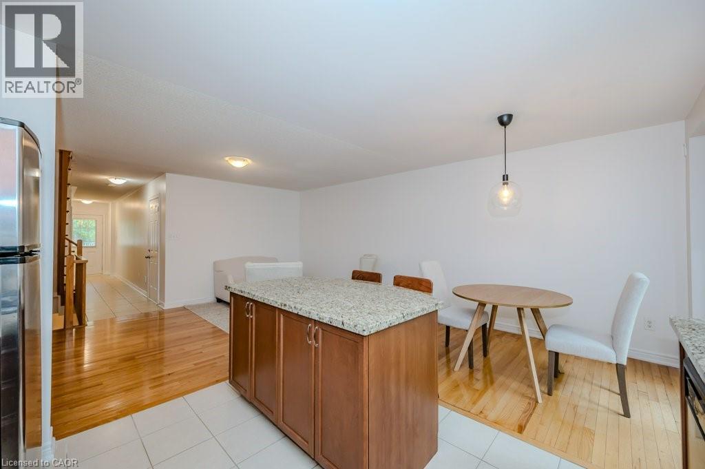 Photo 10 of 233 Duskywing Way Unit 30, Oakville ON