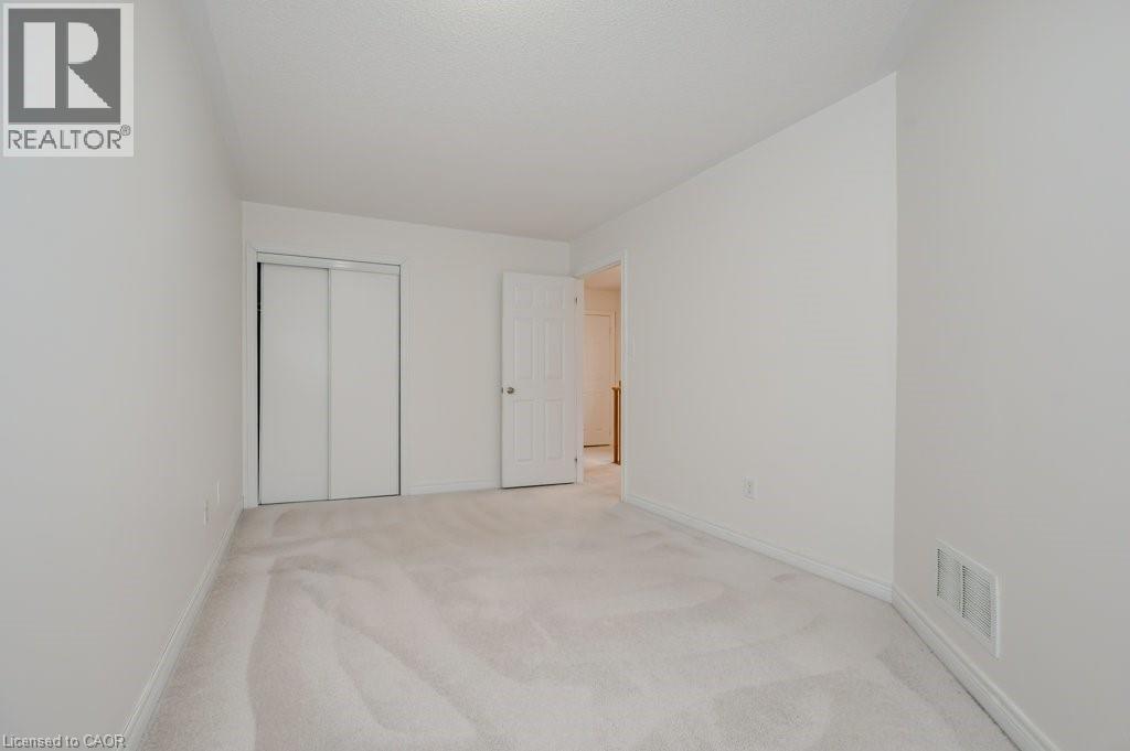 Photo 22 of 233 Duskywing Way Unit 30, Oakville ON