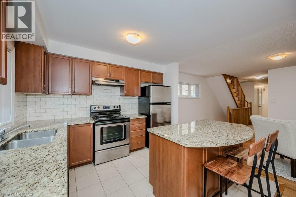 Photo 3 of 233 Duskywing Way Unit 30, Oakville ON