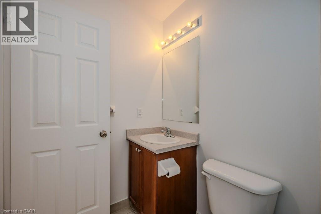 Photo 23 of 233 Duskywing Way Unit 30, Oakville ON