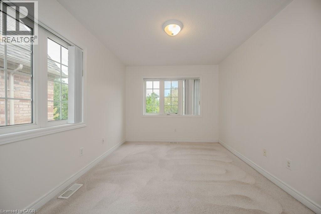 Photo 18 of 233 Duskywing Way Unit 30, Oakville ON