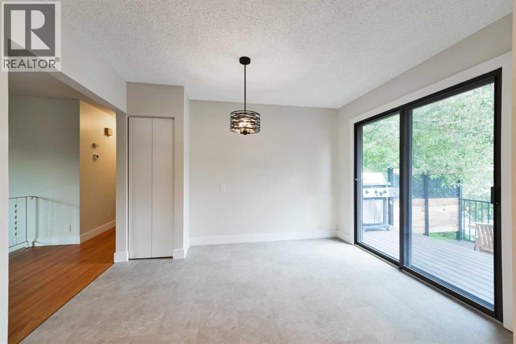 Photo 12 of 9916 5 Street Se, Calgary AB