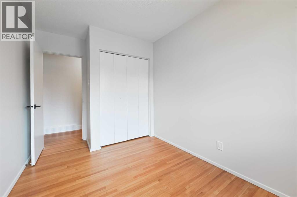 Photo 20 of 9916 5 Street Se, Calgary AB