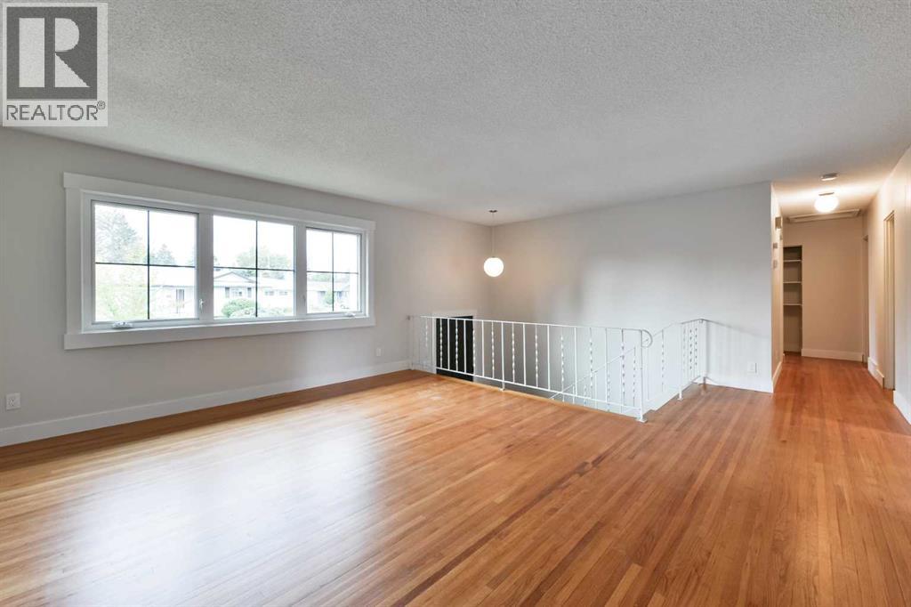 Photo 6 of 9916 5 Street Se, Calgary AB