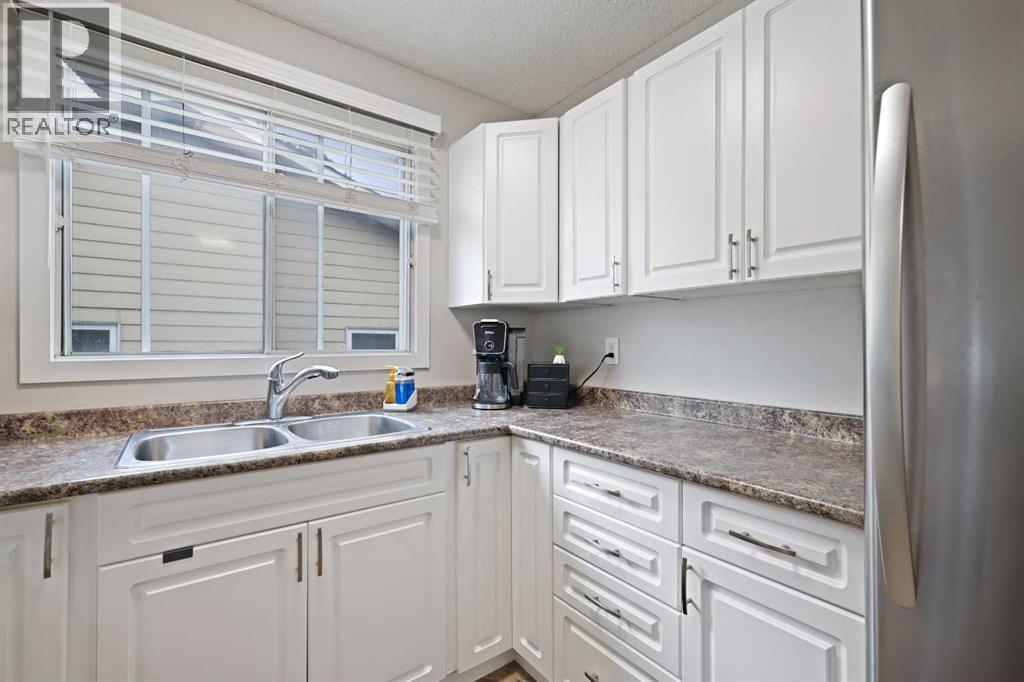 Single Family House Bi-level for Sale in  A Street SE Ogden Calgary 