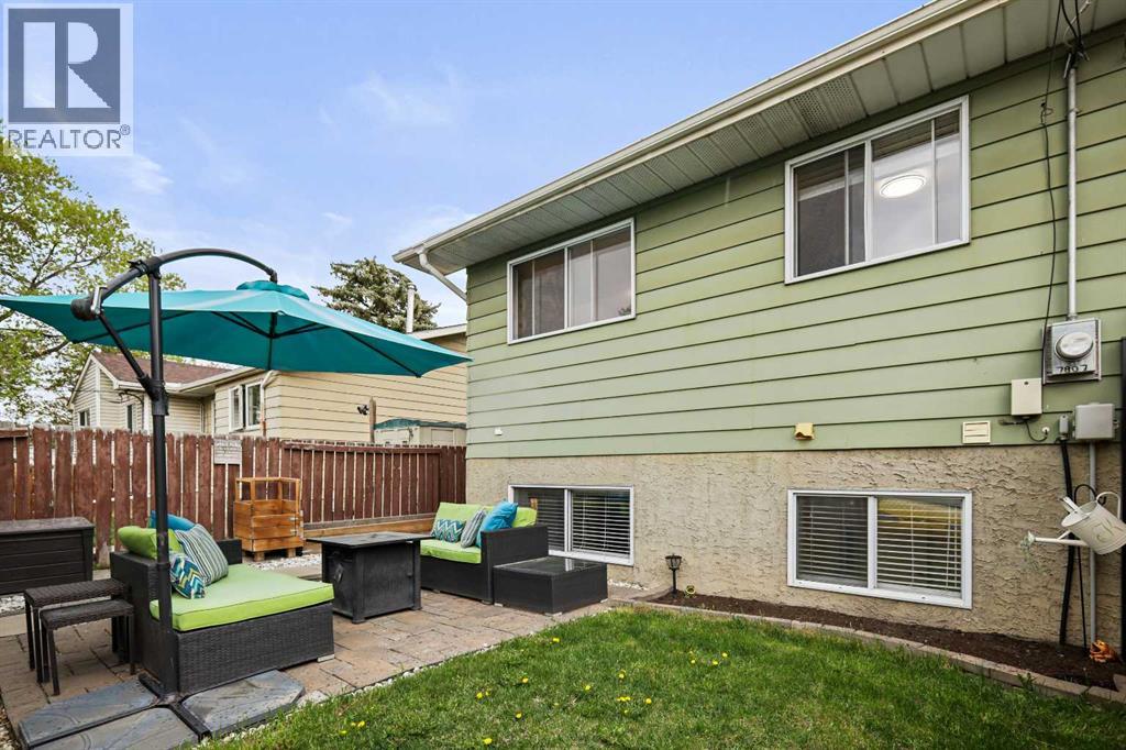 Single Family House Bi-level for Sale in  A Street SE Ogden Calgary 