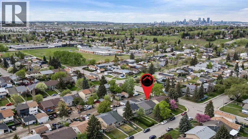 Single Family House Bi-level for Sale in  A Street SE Ogden Calgary 