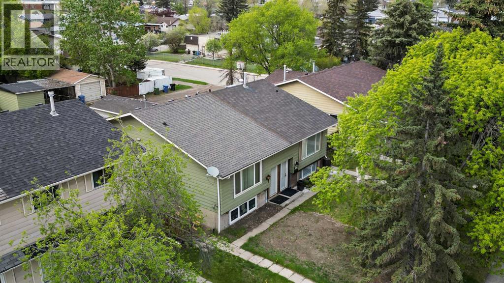 Single Family House Bi-level for Sale in  A Street SE Ogden Calgary 