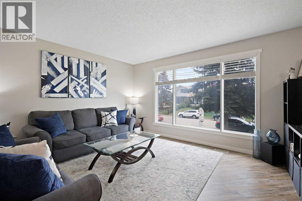 Single Family House Bi-level for Sale in  A Street SE Ogden Calgary 