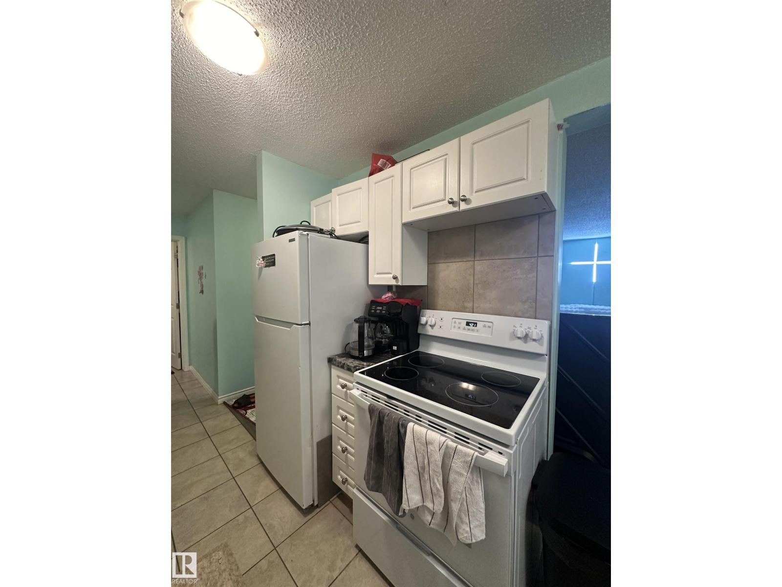 Photo 12 of 6 10640 111 St Nw, Edmonton AB