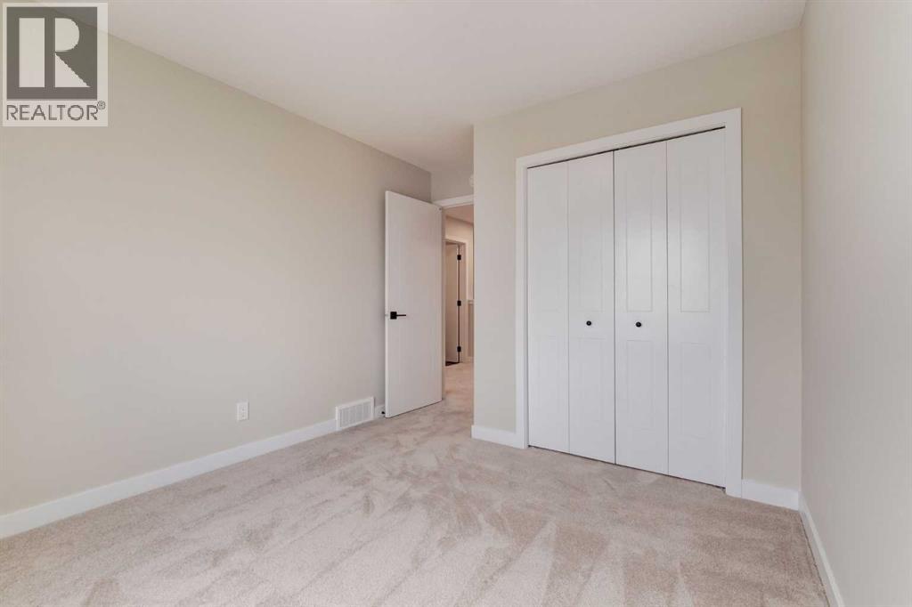 Single Family House for Sale in  Heartwood Lane SE Rangeview Calgary 