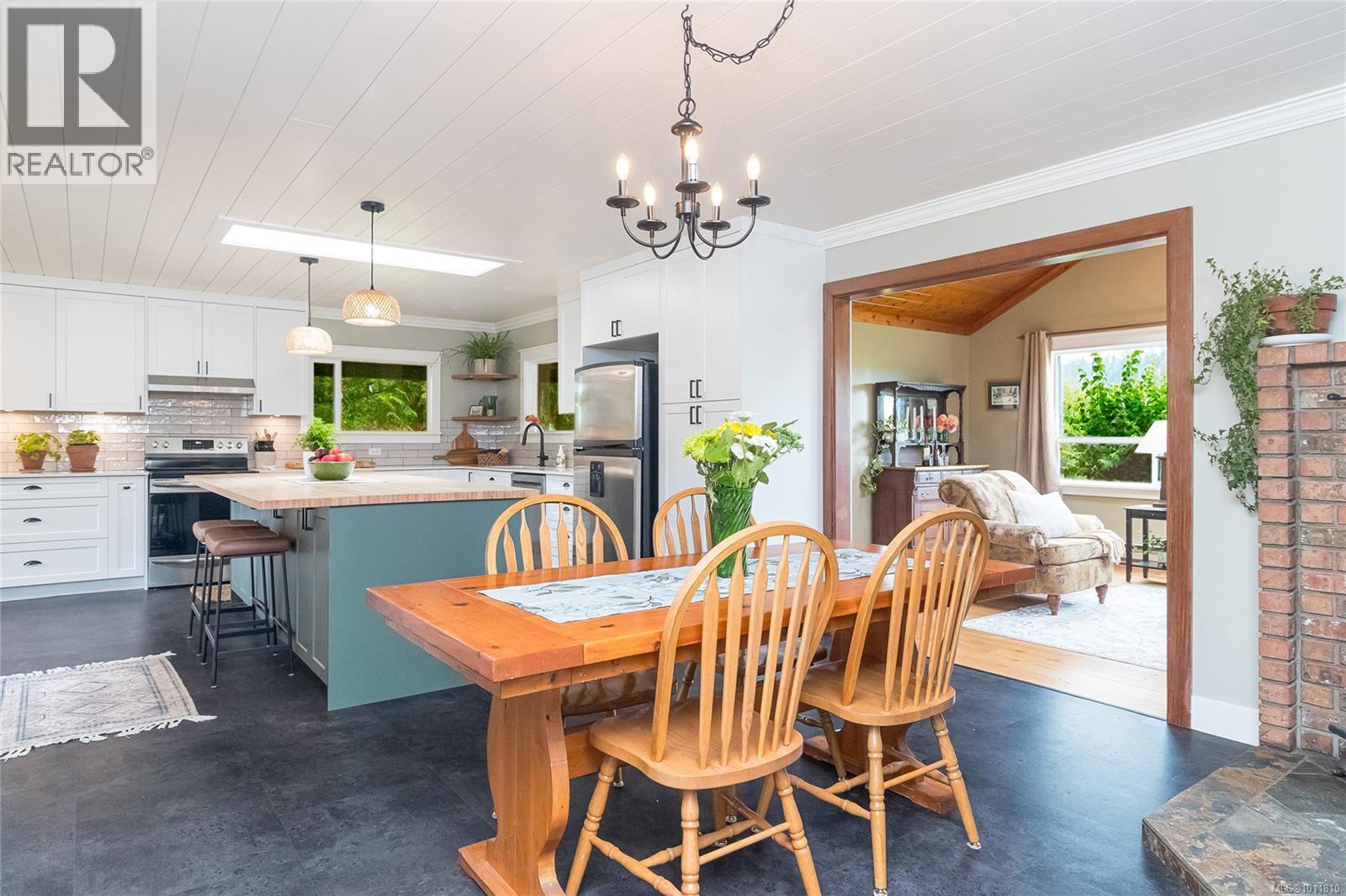 Photo 6 of 5410 Matson Rd, Ladysmith BC