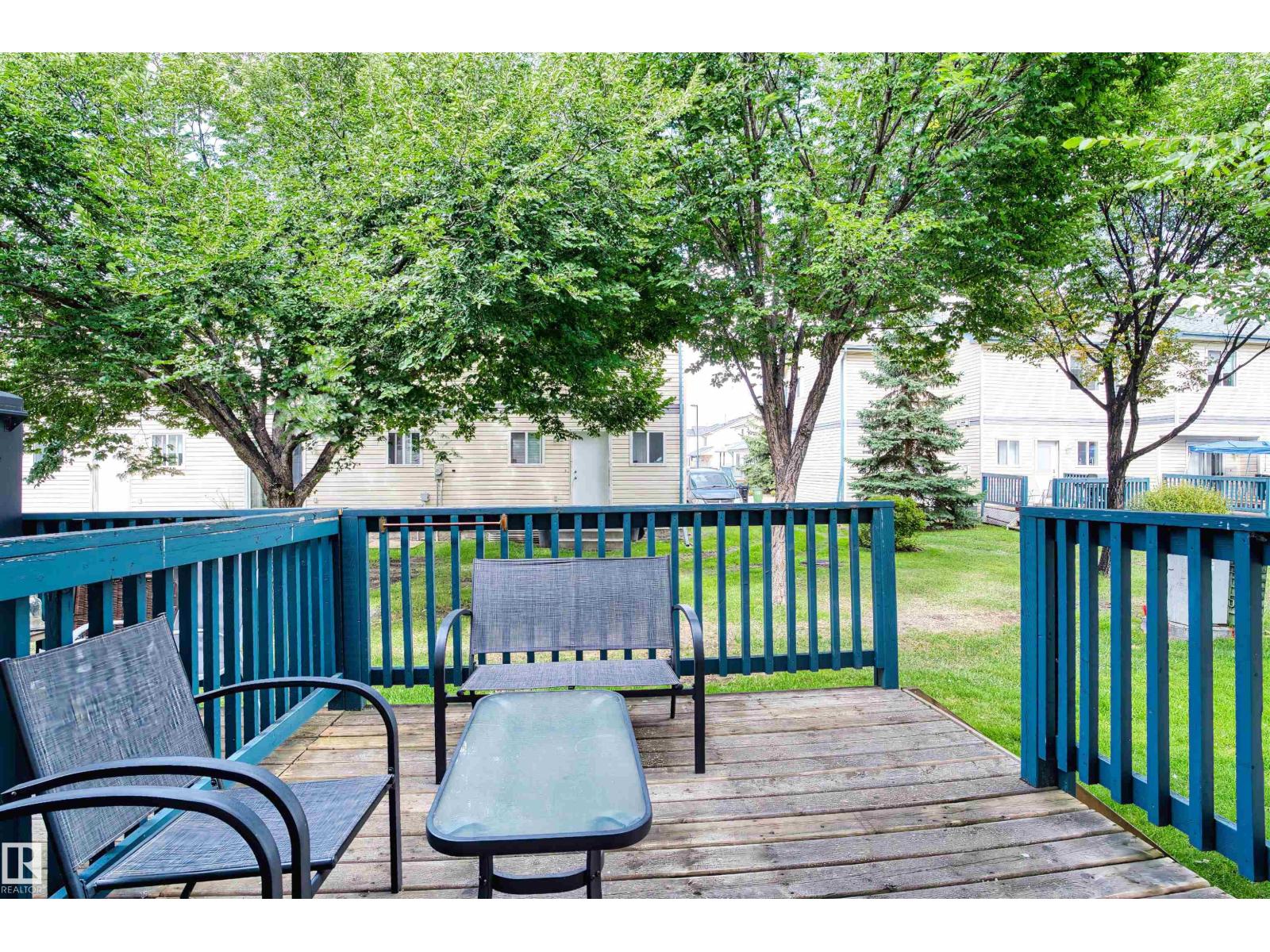 Photo 2 of 10516 108 Av Nw, Edmonton AB