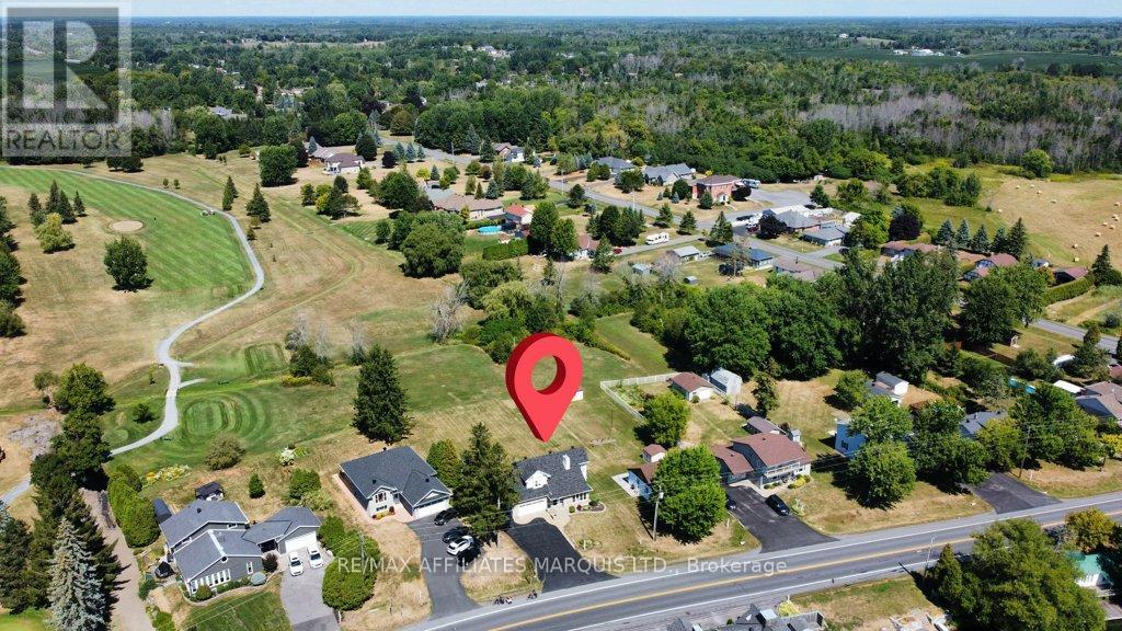 Photo 13 of 18235 County Rd 2 Road E, South Glengarry ON