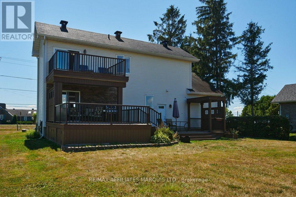 Photo 23 of 18235 County Rd 2 Road E, South Glengarry ON
