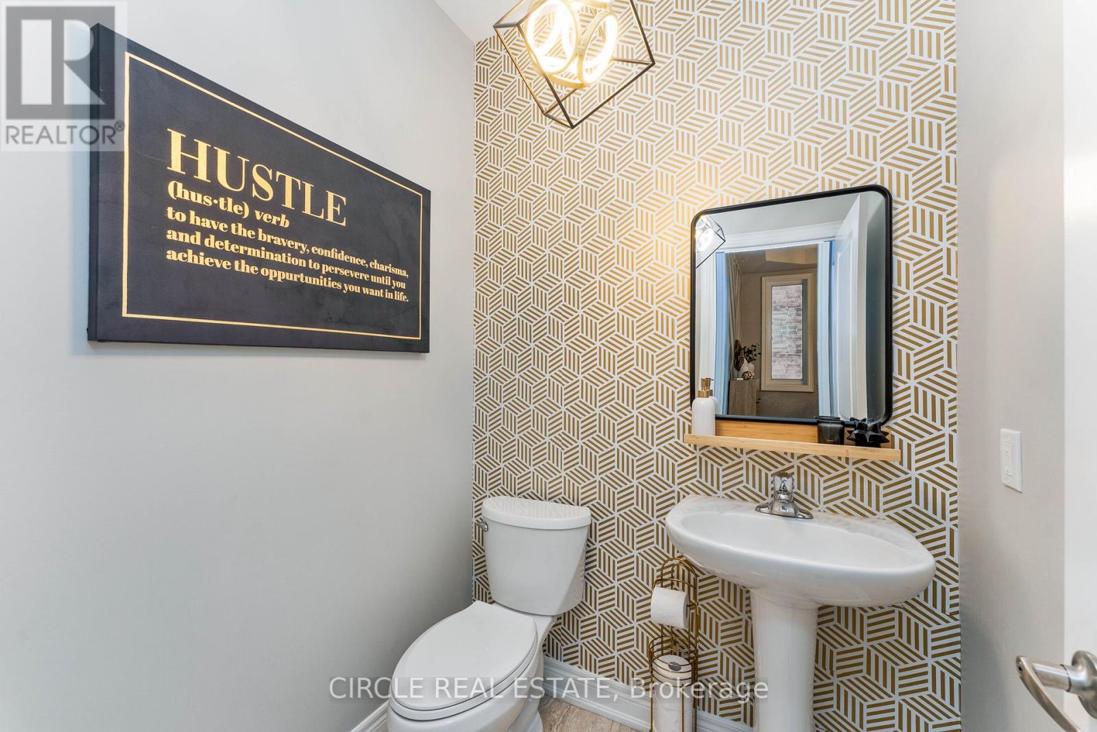 Photo 12 of 65 Hopewell Street, Vaughan ON