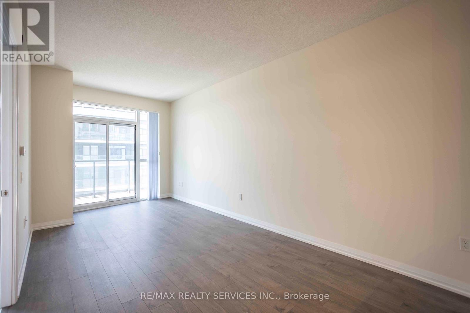 Photo 21 of 1215 35 Watergarden Drive W, Mississauga ON