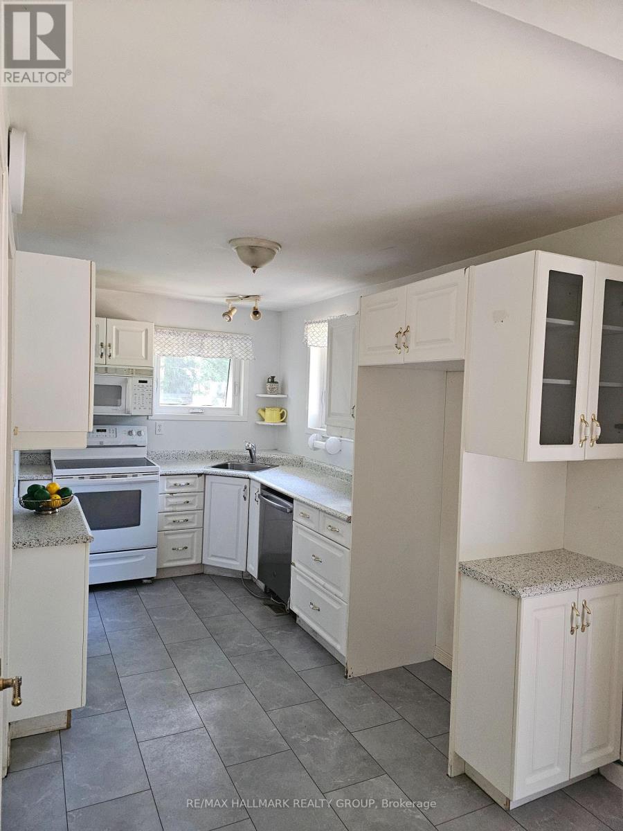 Photo 24 of 155 Macmillan Lane, Ottawa ON