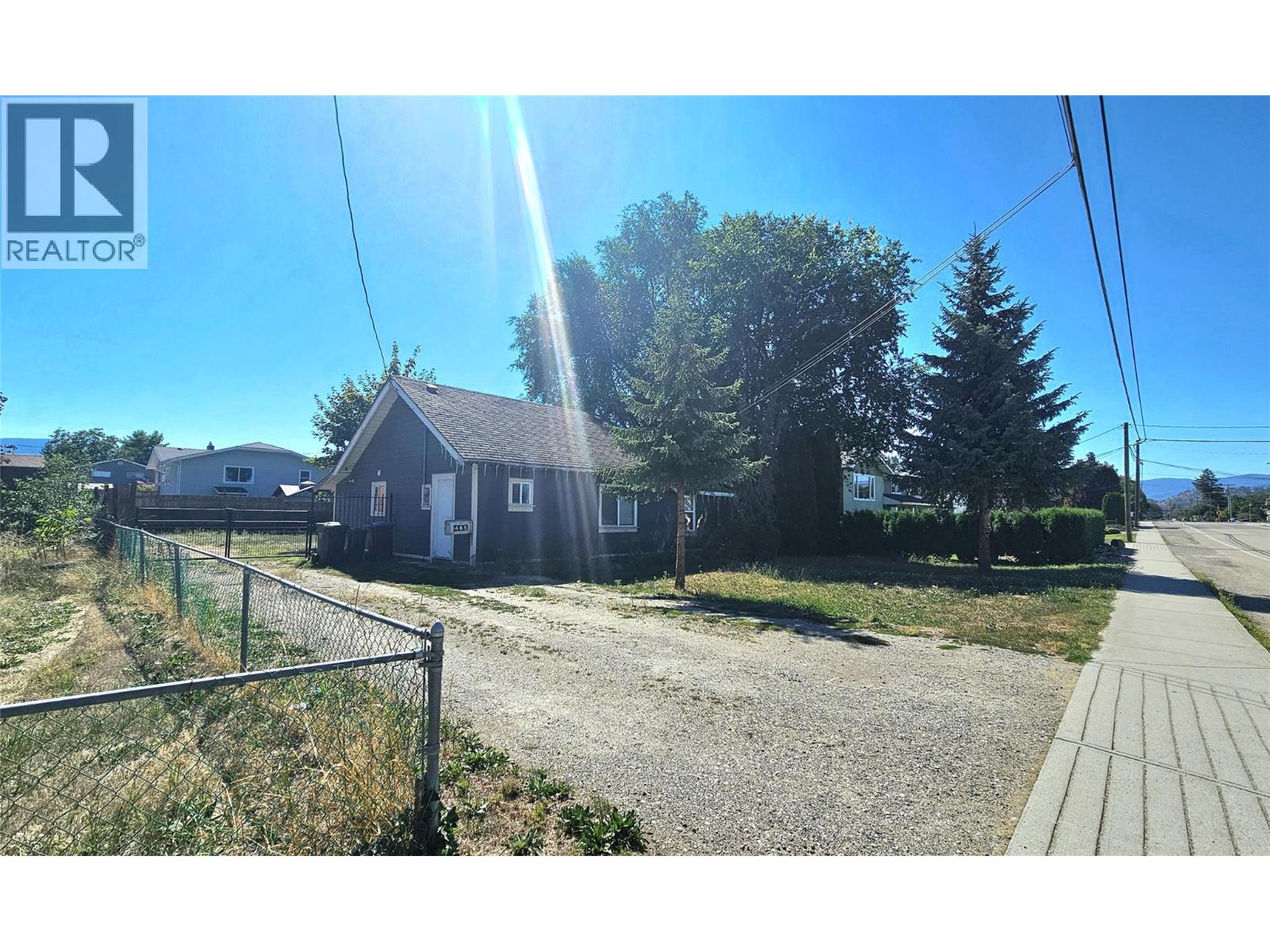 465 Mugford Road - 19