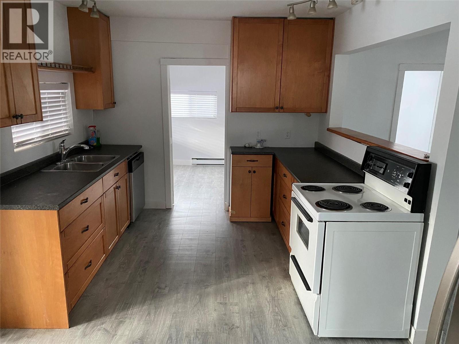 465 Mugford Road - 7