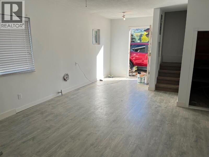 465 Mugford Road - 14