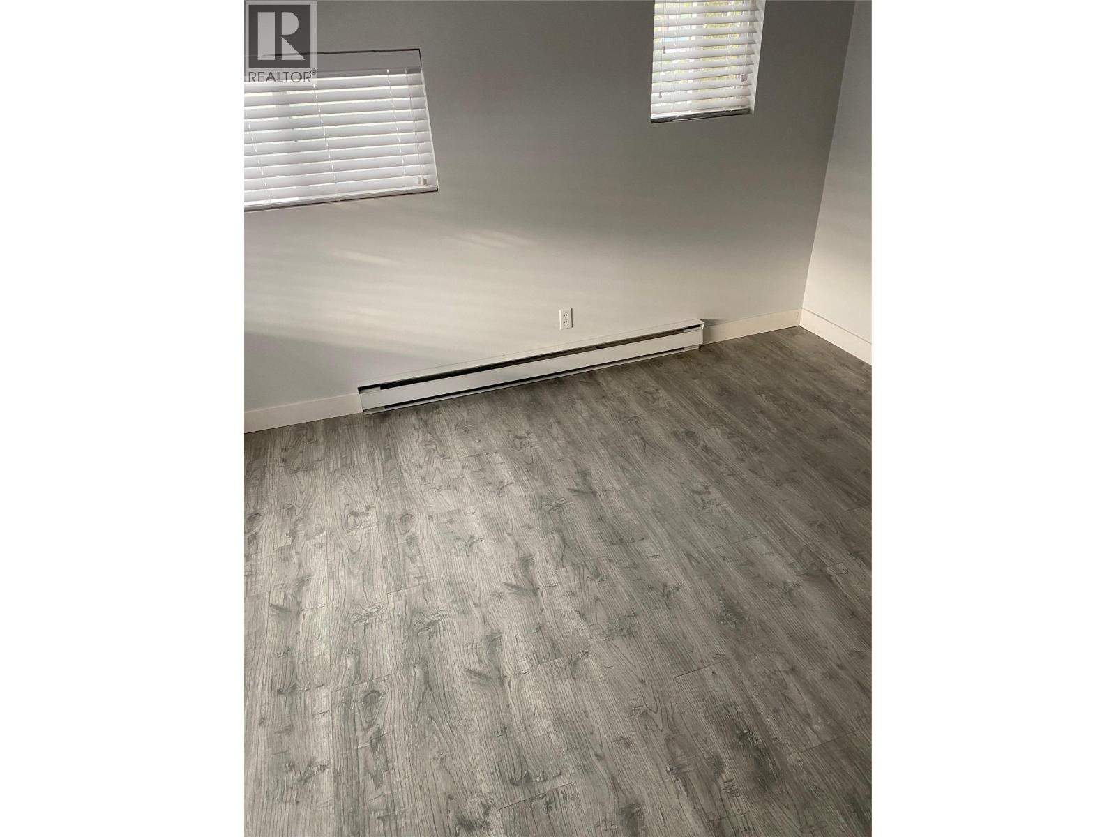 465 Mugford Road - 10