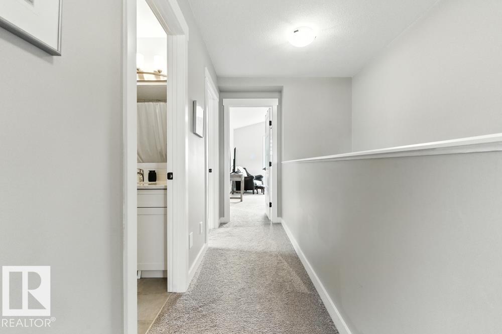 Photo 19 of 305 Hawks Ridge Bv Nw, Edmonton AB