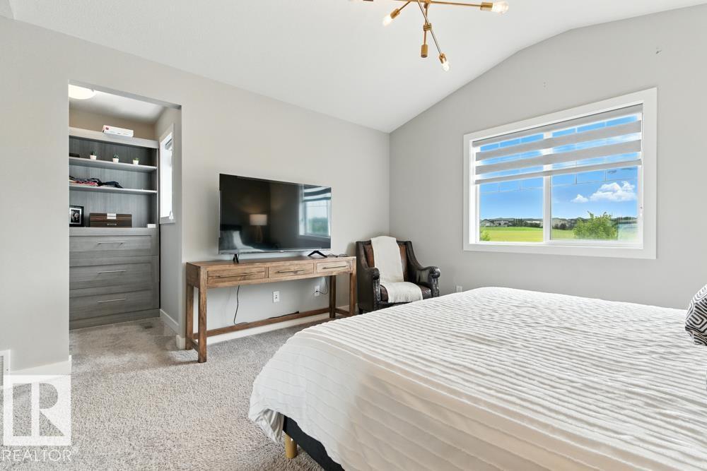 Photo 23 of 305 Hawks Ridge Bv Nw, Edmonton AB