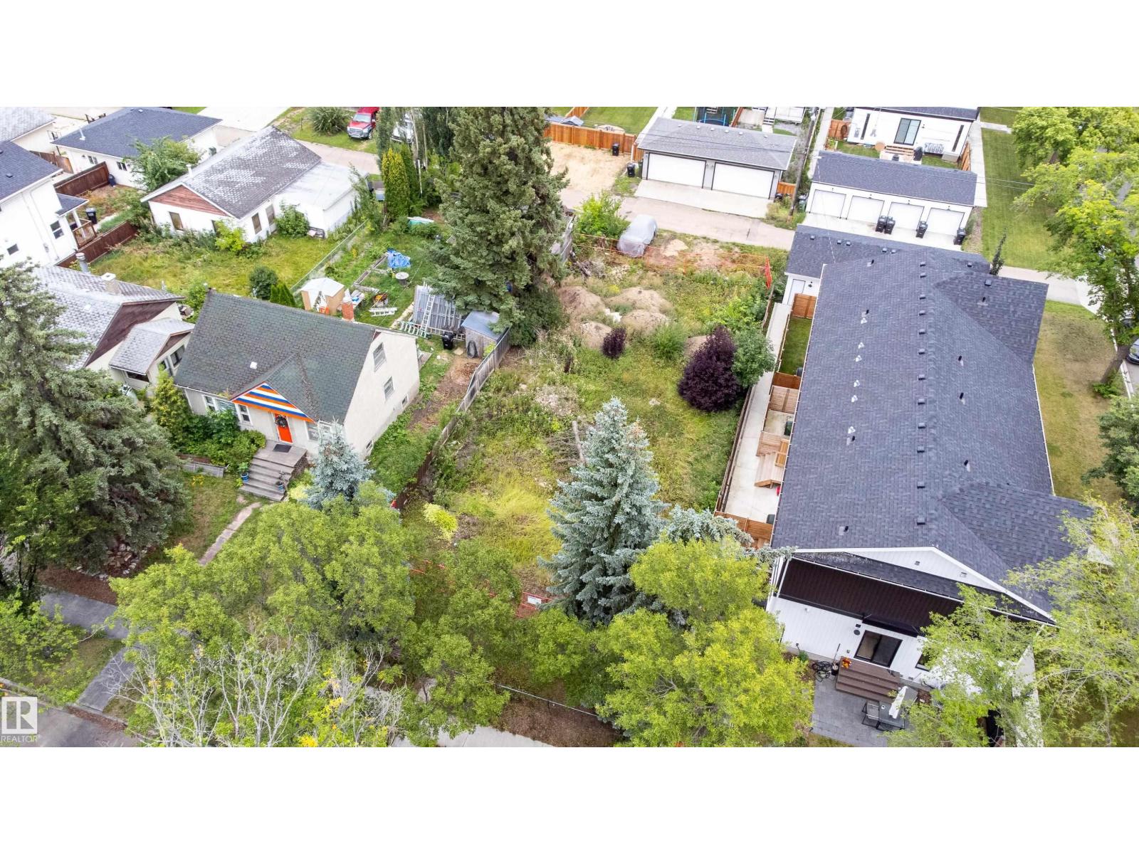 Photo 1 of 12107 123 St Nw, Edmonton AB