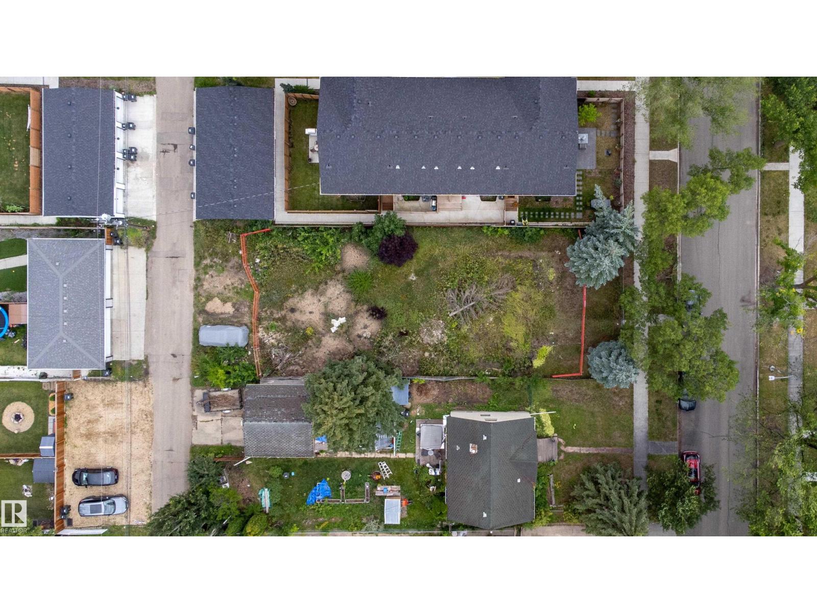 Photo 6 of 12107 123 St Nw, Edmonton AB