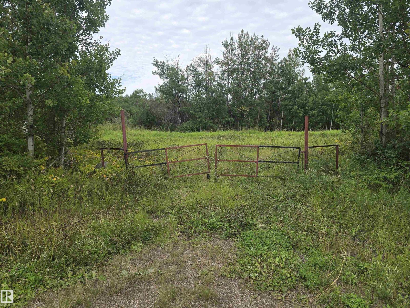 Photo 2 of 21 55022 Lac Ste Anne Trail, Rural Lac Ste Anne County AB