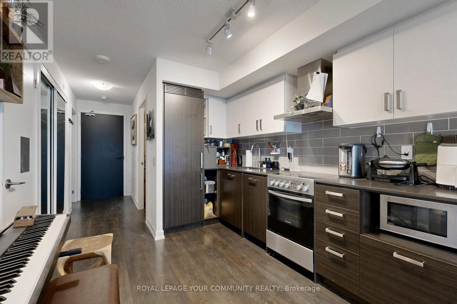 Photo 12 of 410 125 Redpath Avenue, Toronto ON